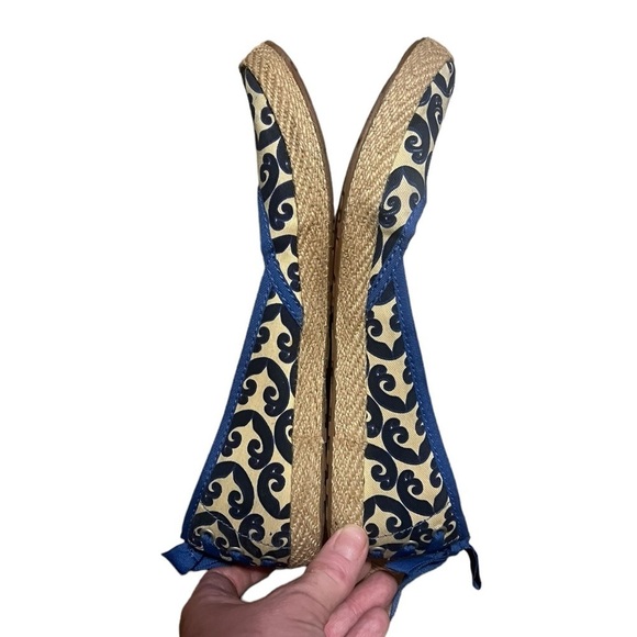 Ugg Indah canvas espadrille flat in blue and cream - Picture 5 of 9